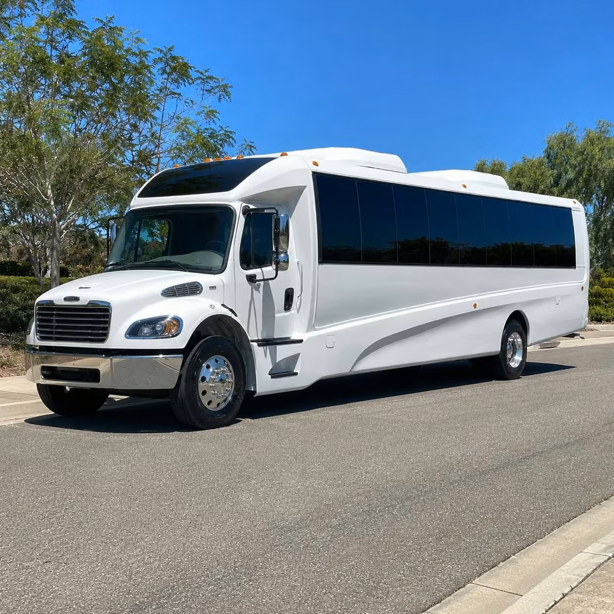 davenport 35 passenger minibus rental