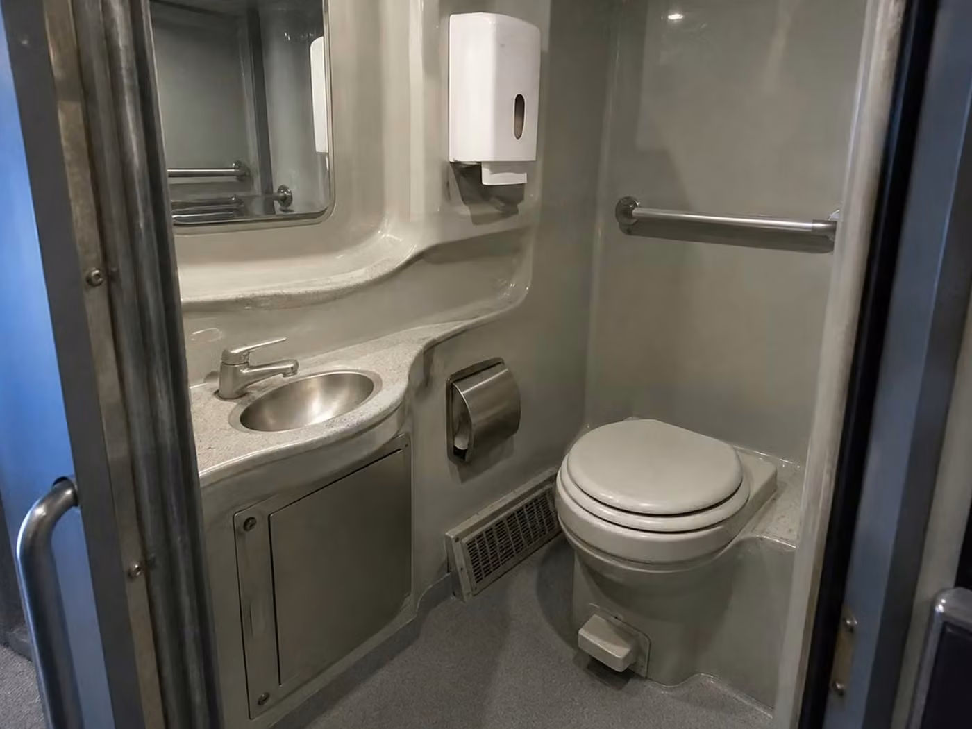 davenport 56 passenger charter bus onboard restroom