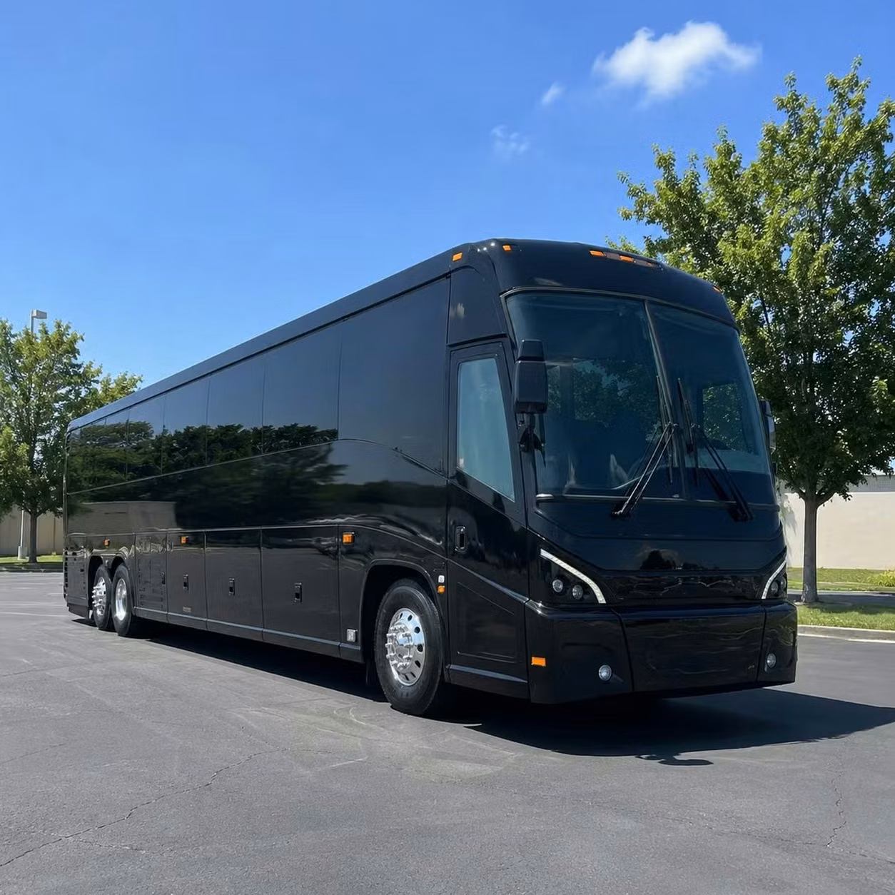 davenport 56 passenger long distance charter buses with onboard restrooms