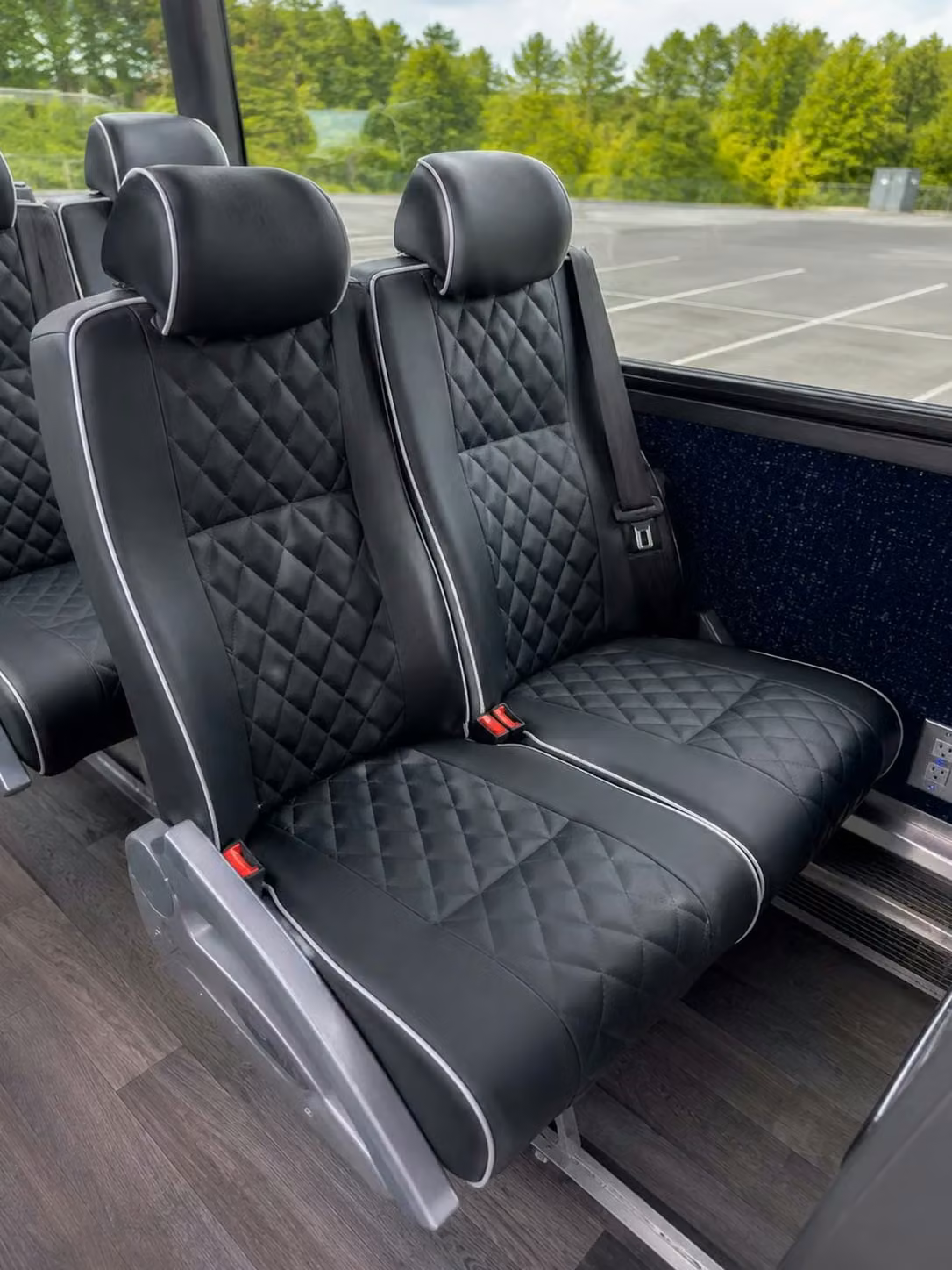 davenport charter bus reclining seats