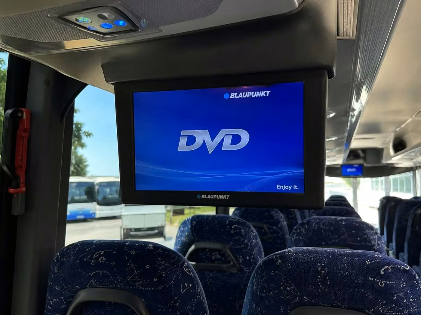 davenport charter bus tv monitors