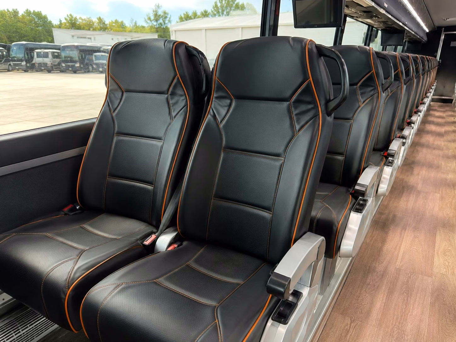 davenport dedicated shuttles between davenport wedding venues