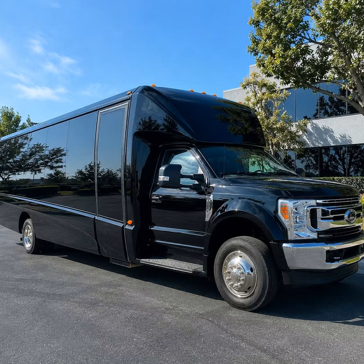 davenport hourly round trip and all night prom bus packages in davenport